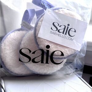 ✨ Saie “One of a Kind” Reusable Beauty Round Pads – Eco-Chic Glow Essentials! ✨